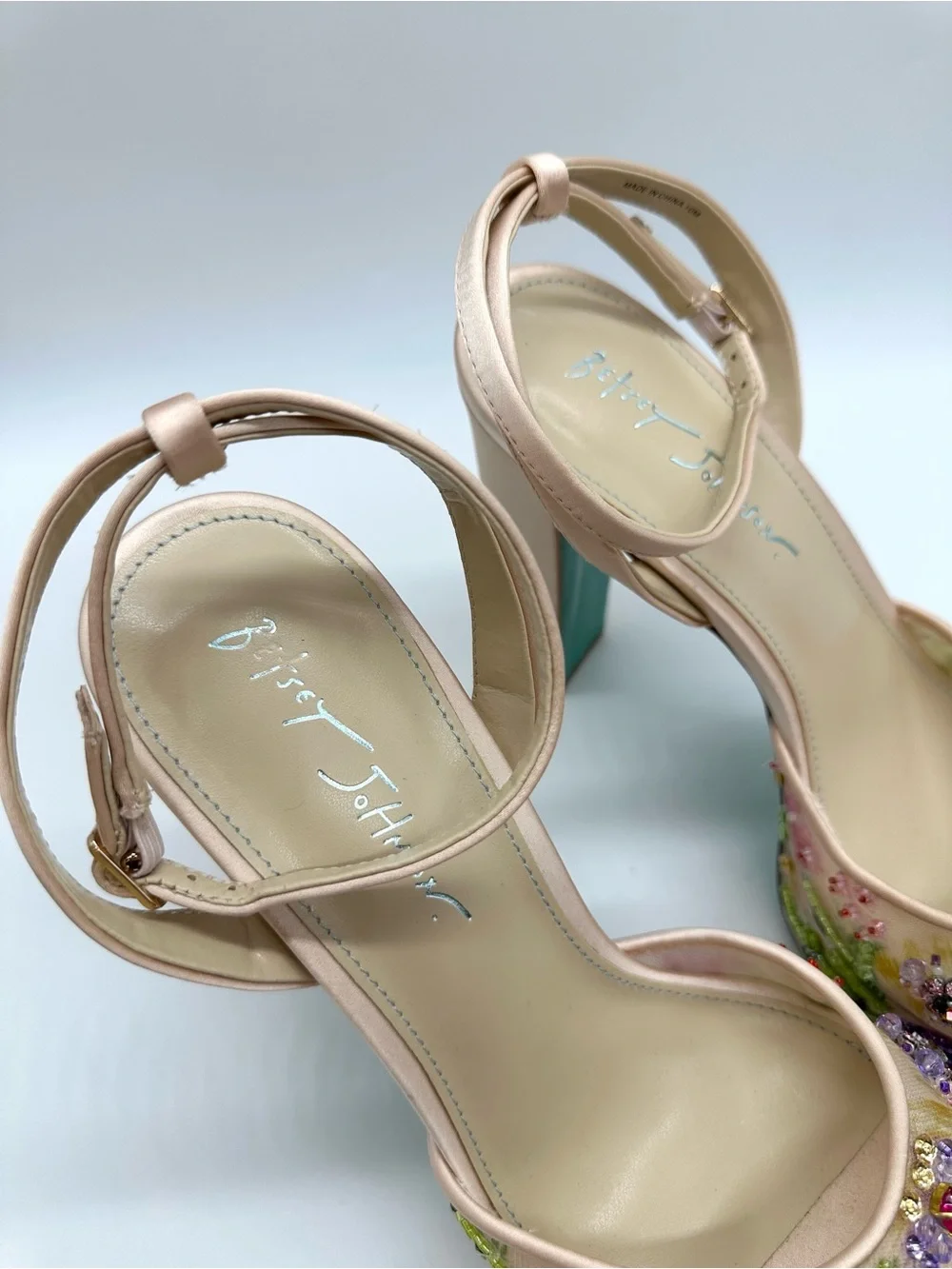 Betsey Johnson Viven Beaded Floral Platform Sandals Nude Teal Size 10 NWOB